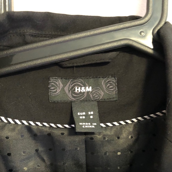 Black suit jacket - Picture 2 of 3